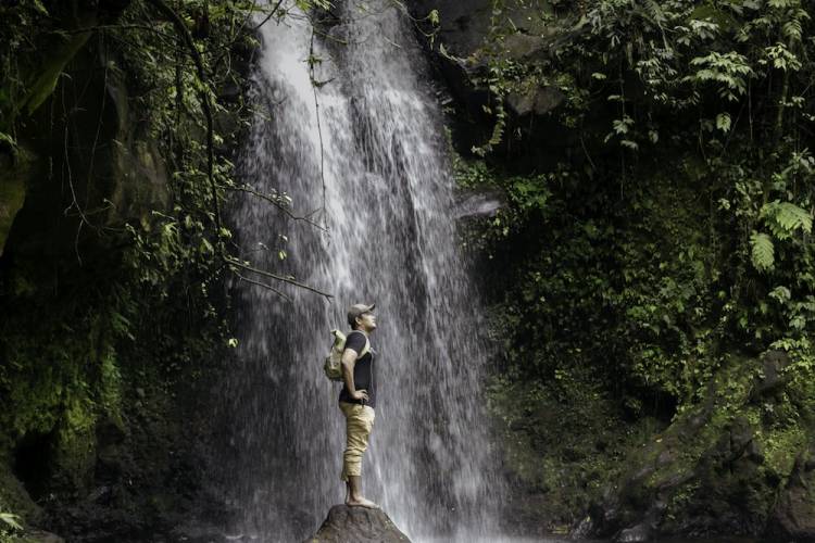 oahu waterfalls waipulani