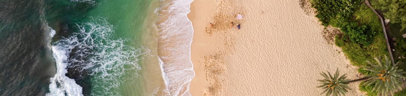 An aerial view of a beach on Oahu